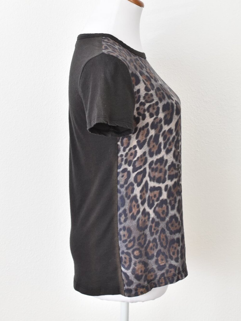 Moncler Maglia Girocollo Leopard Silk Wool Crew Neck T-Shirt - S - Picture 5 of 15